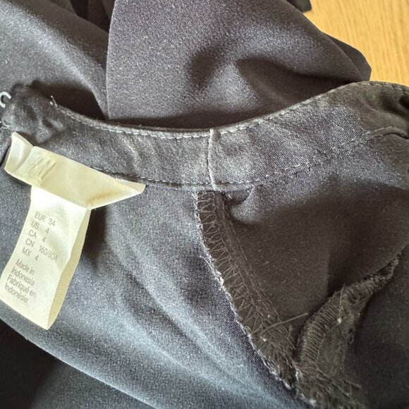 H&M Black Tuxedo Ruffle Blouse | Feminine Statement Top | Size 4 - Picture 15 of 15